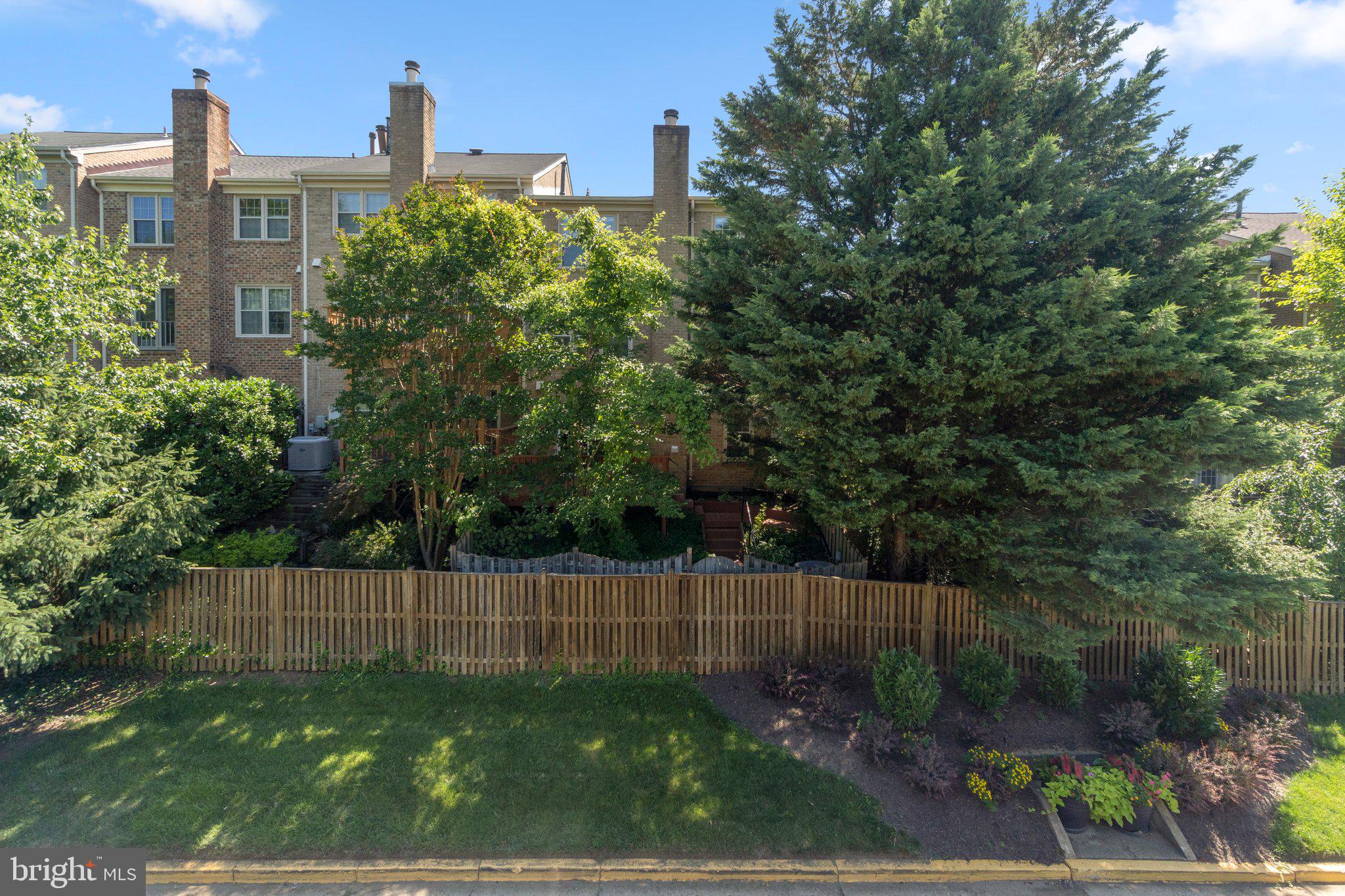 2170 KINGS GARDEN WAY