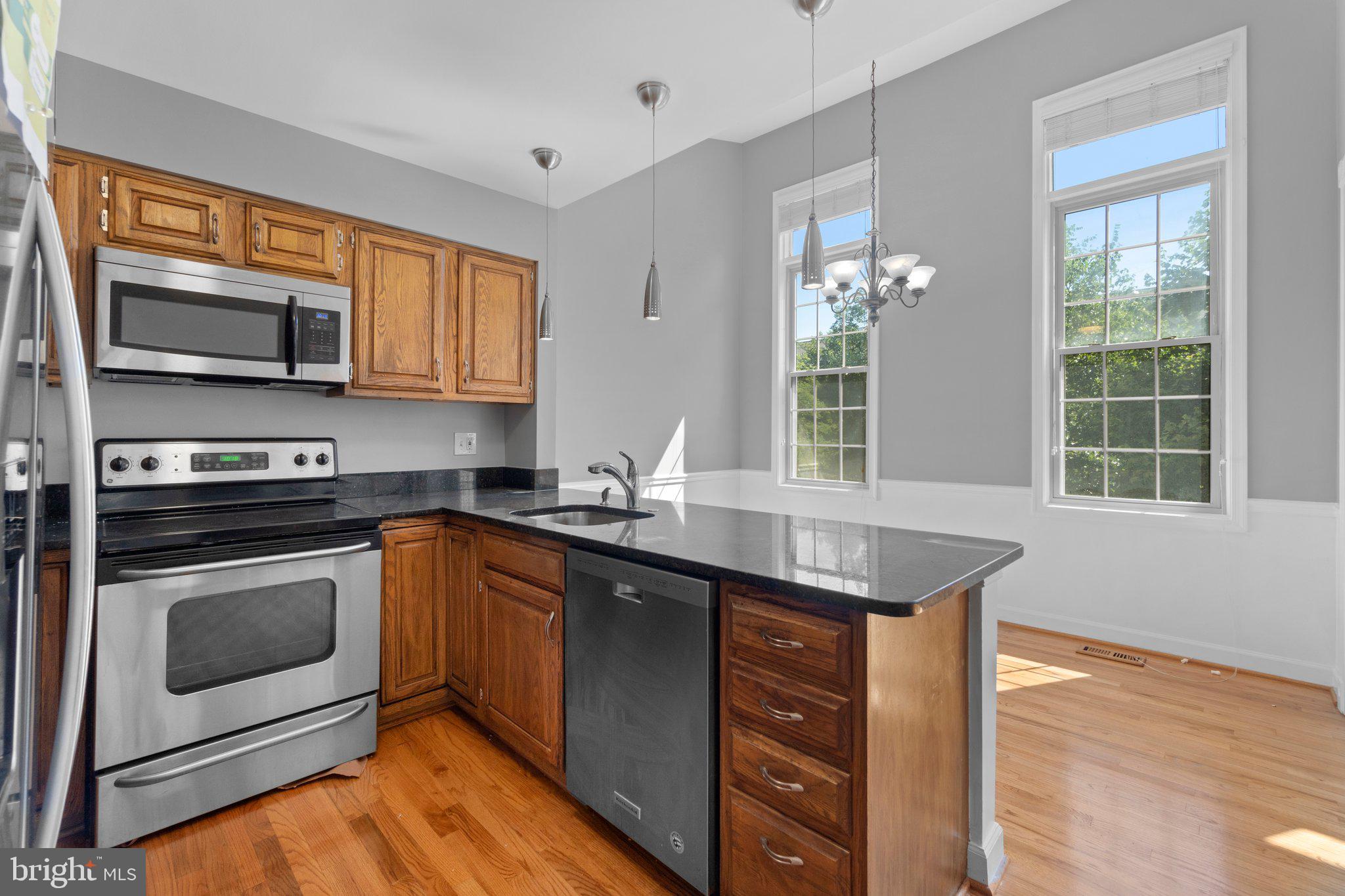 2170 KINGS GARDEN WAY