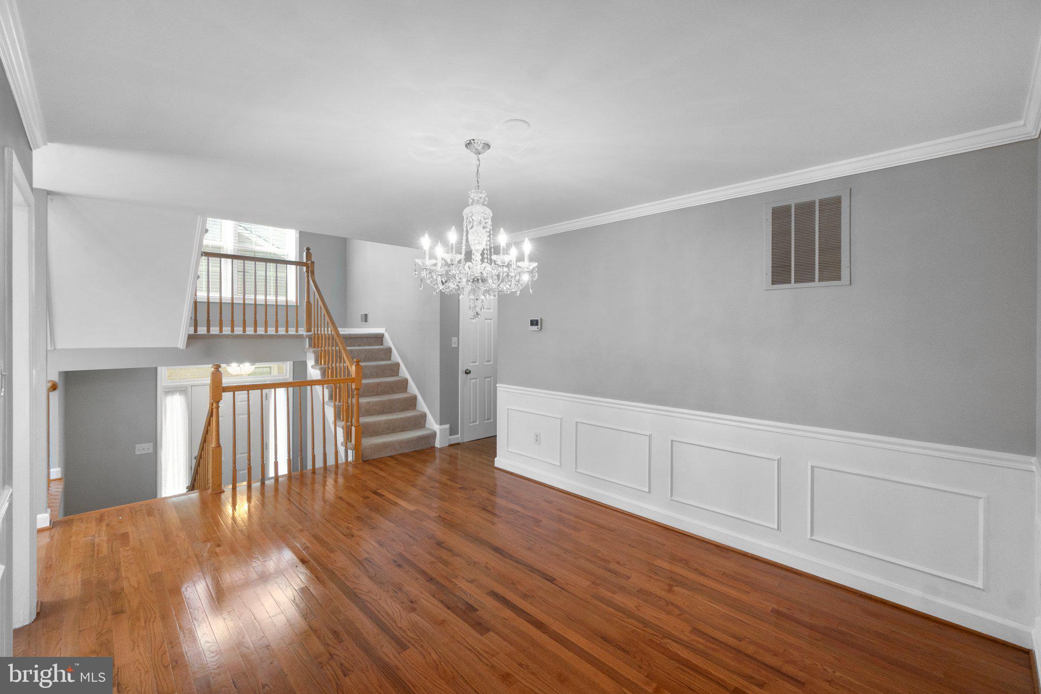 2170 KINGS GARDEN WAY