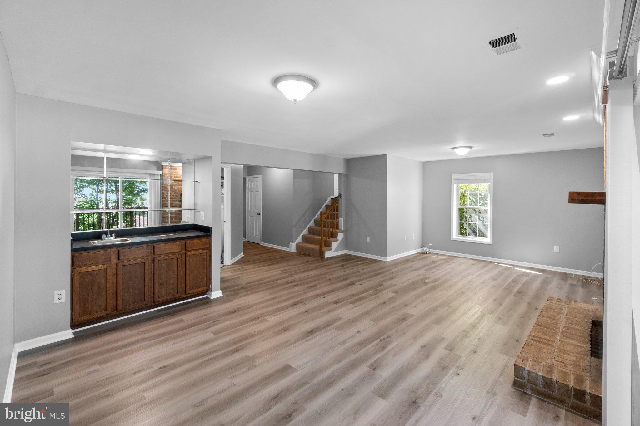 2170 KINGS GARDEN WAY