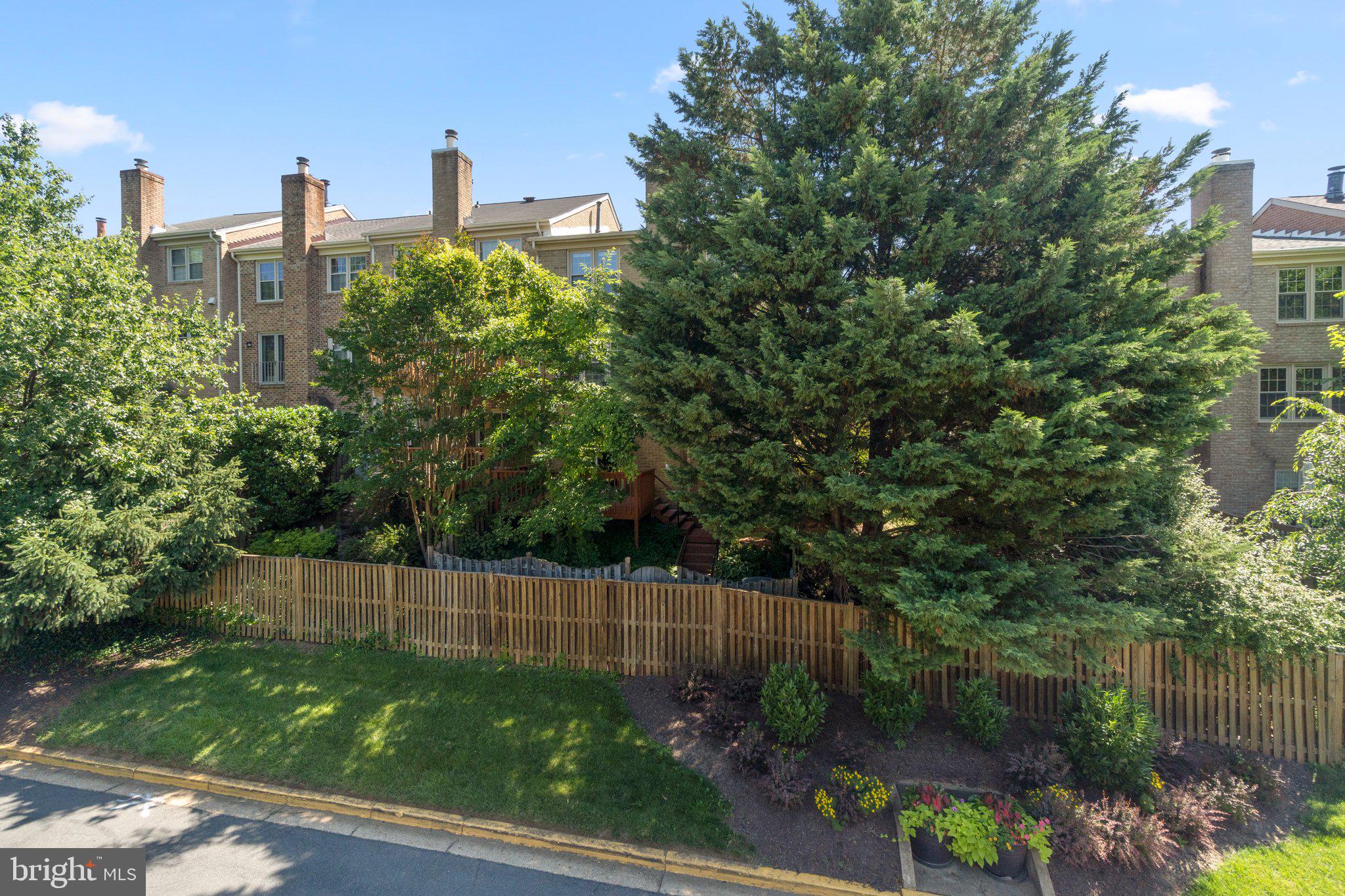 2170 KINGS GARDEN WAY