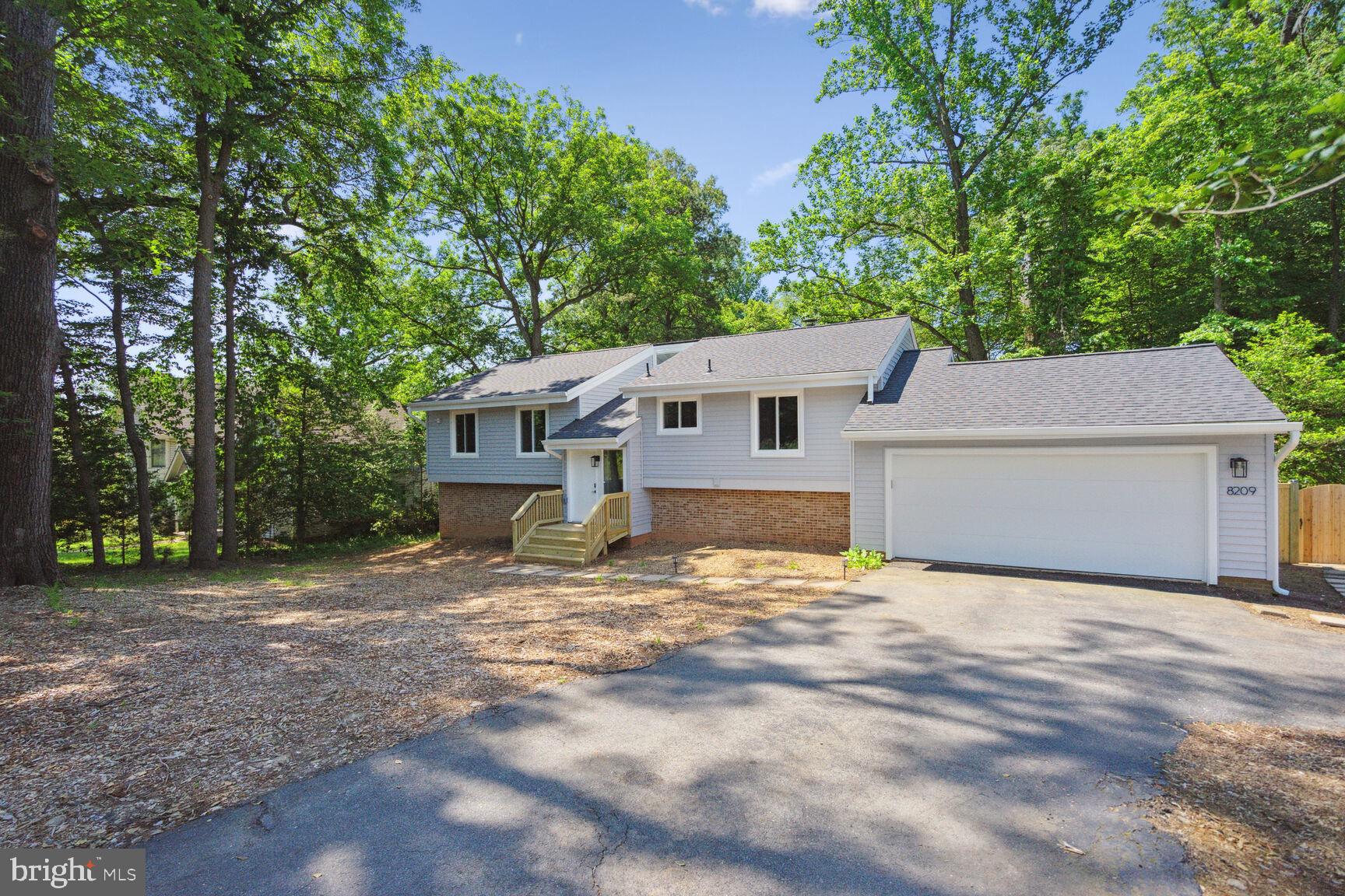 8209 IDYLWOOD RD