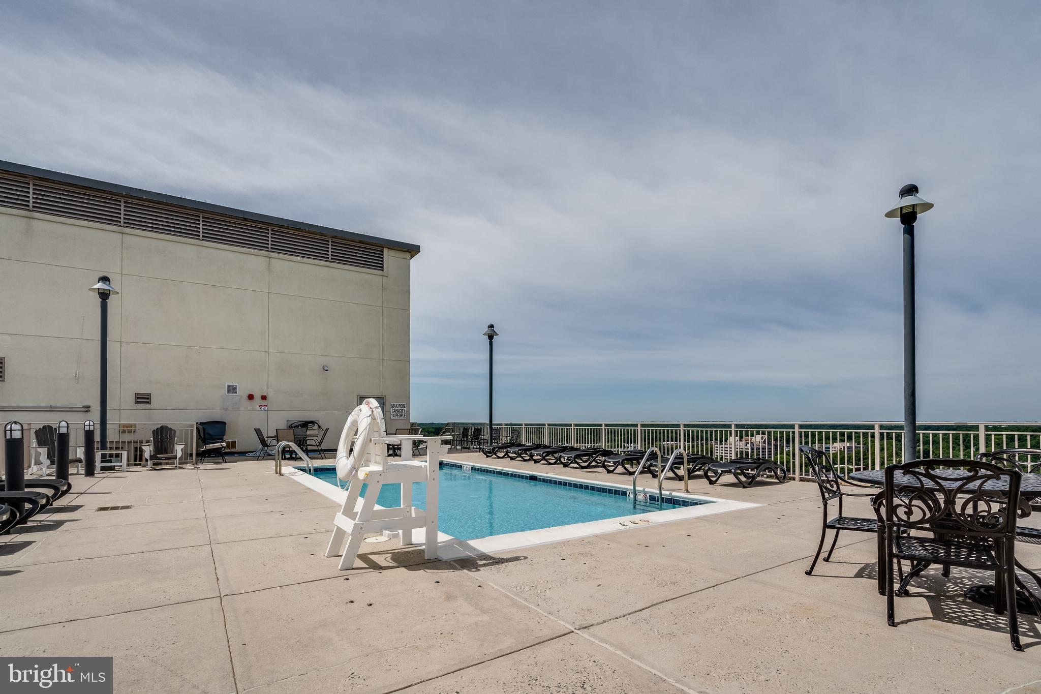 2726 GALLOWS ROAD 609