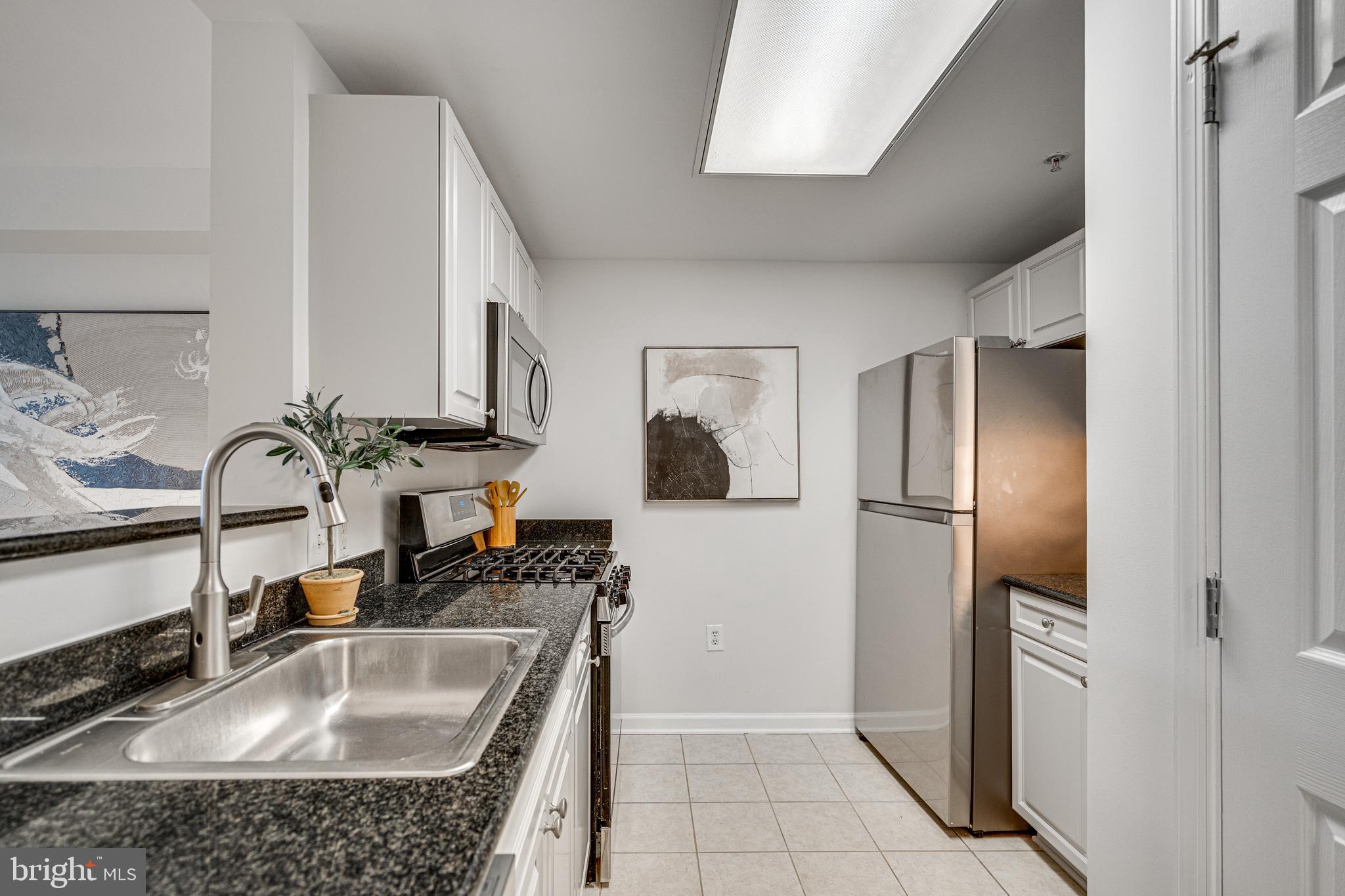 2726 GALLOWS ROAD 609