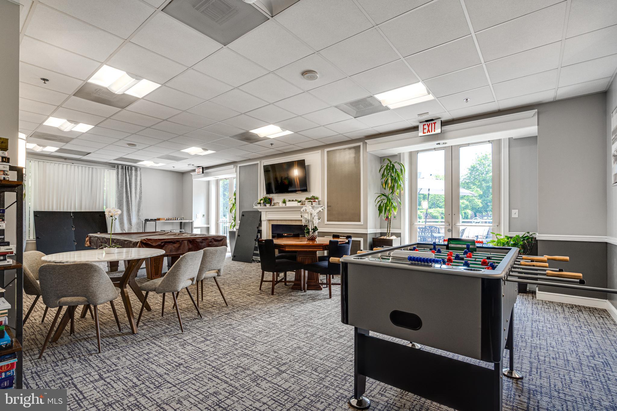 2726 GALLOWS ROAD 609