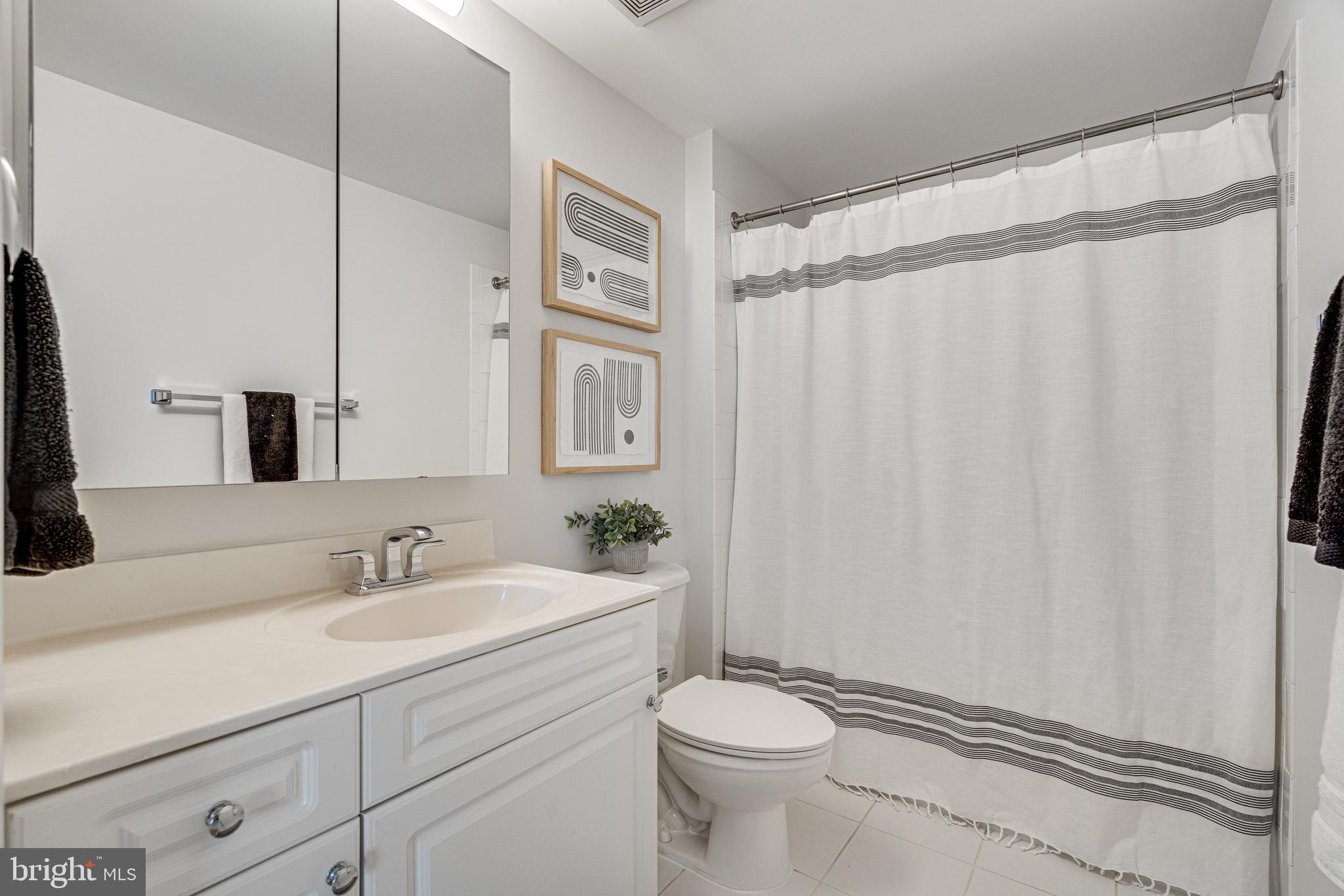 2726 GALLOWS ROAD 609