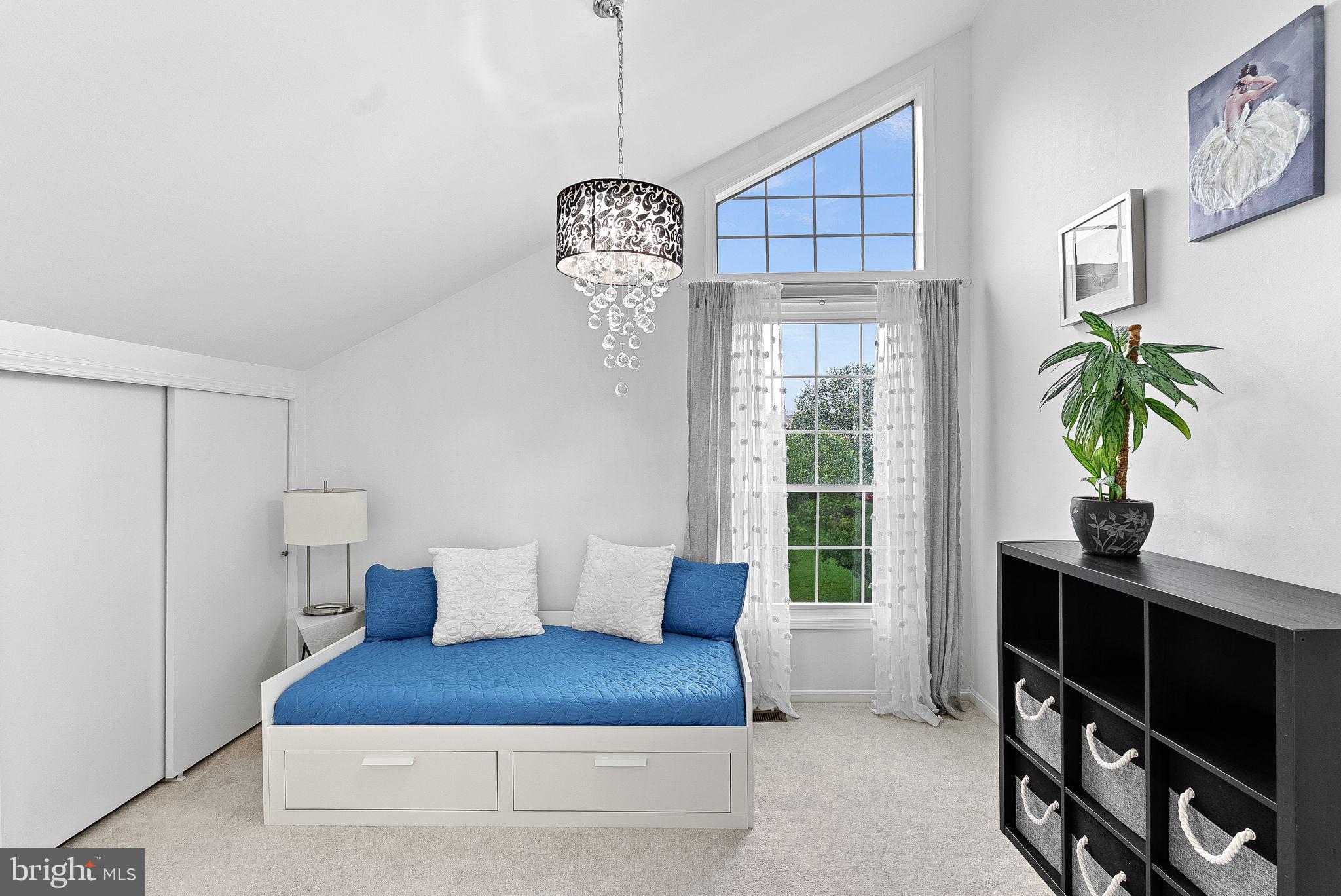 6900 Mary Caroline Cir #L