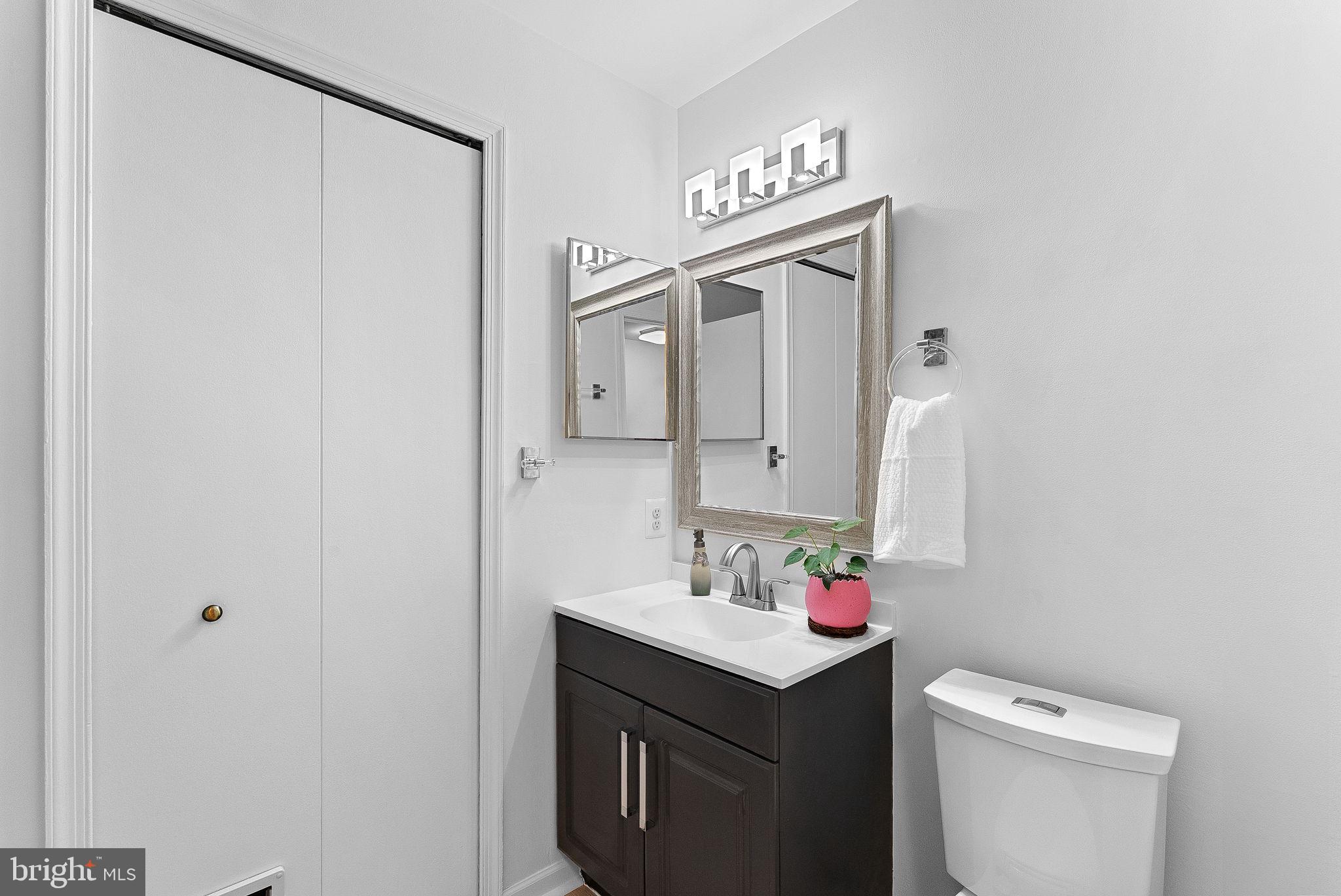 6900 Mary Caroline Cir #L