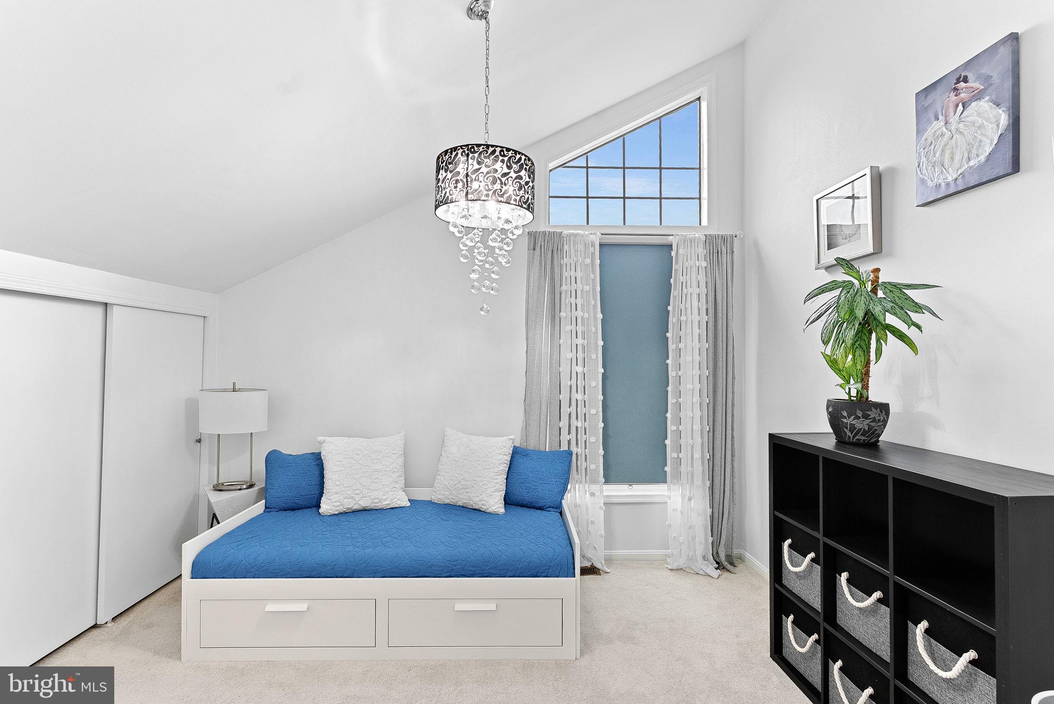 6900 Mary Caroline Cir #L