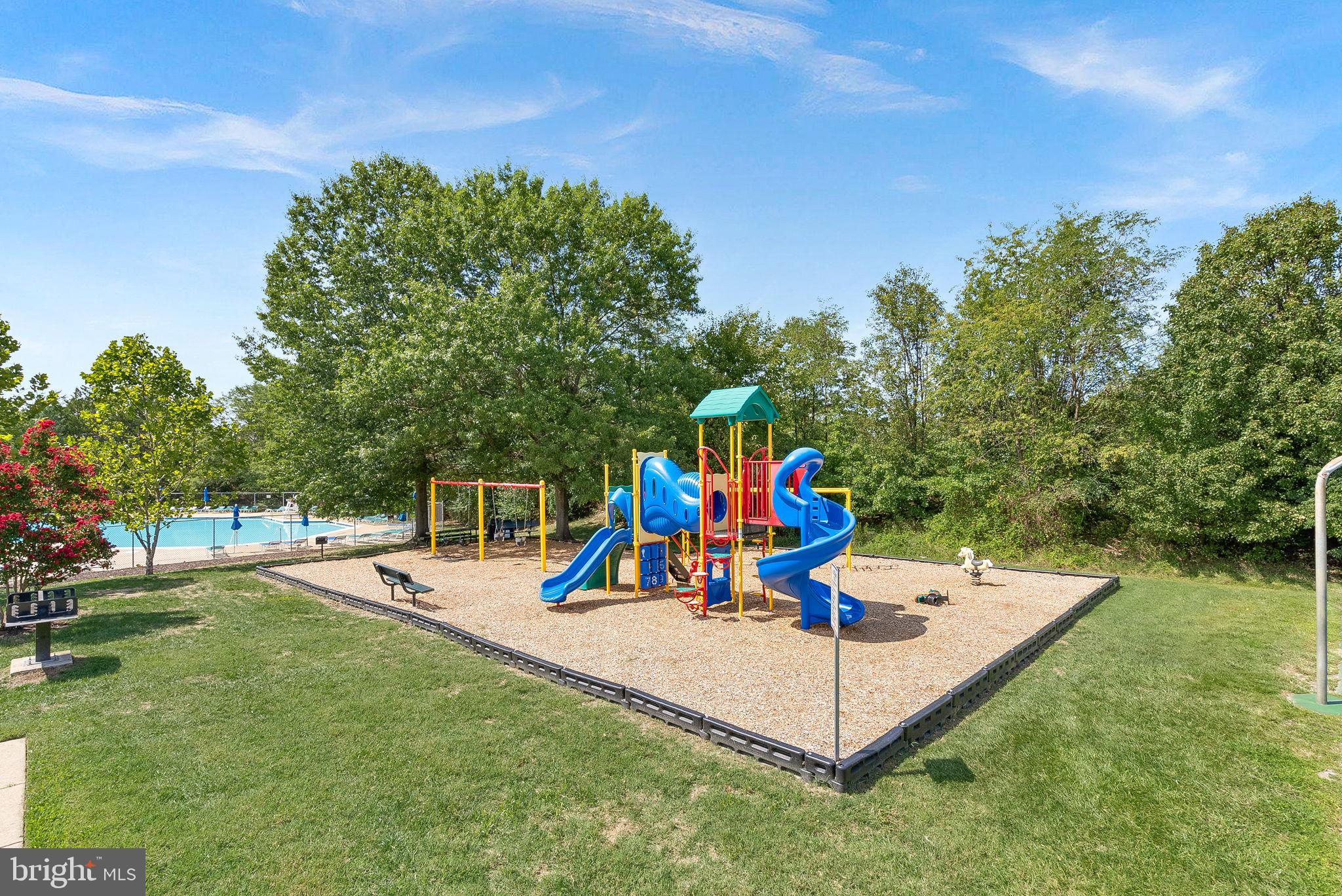 6900 Mary Caroline Cir #L