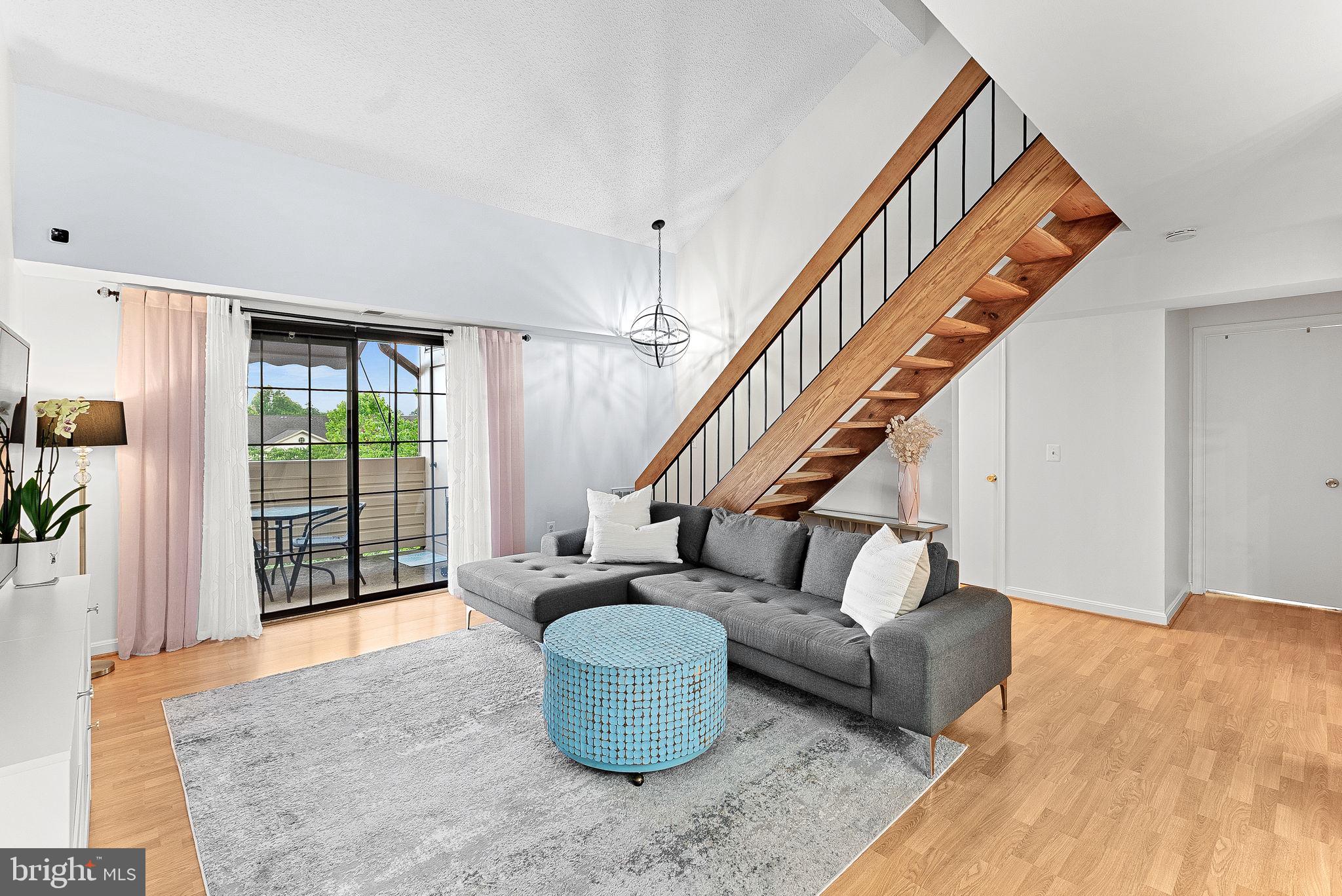 6900 Mary Caroline Cir #L