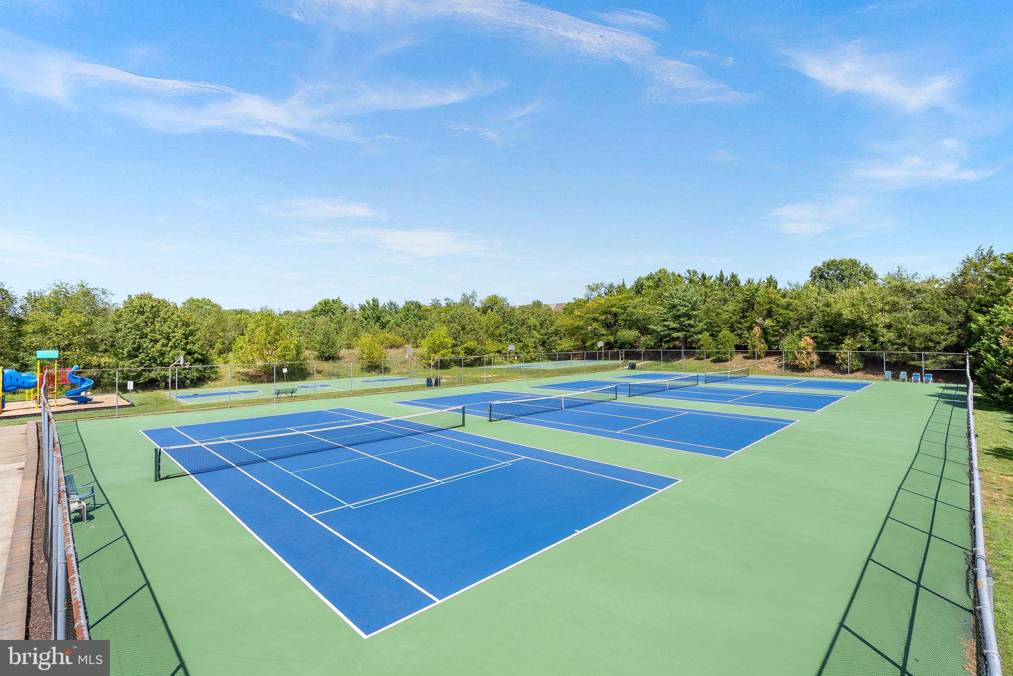 6900 Mary Caroline Cir #L