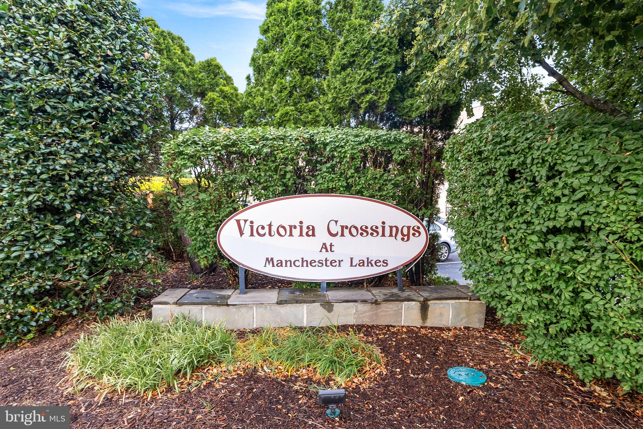 6900 Mary Caroline Cir #L