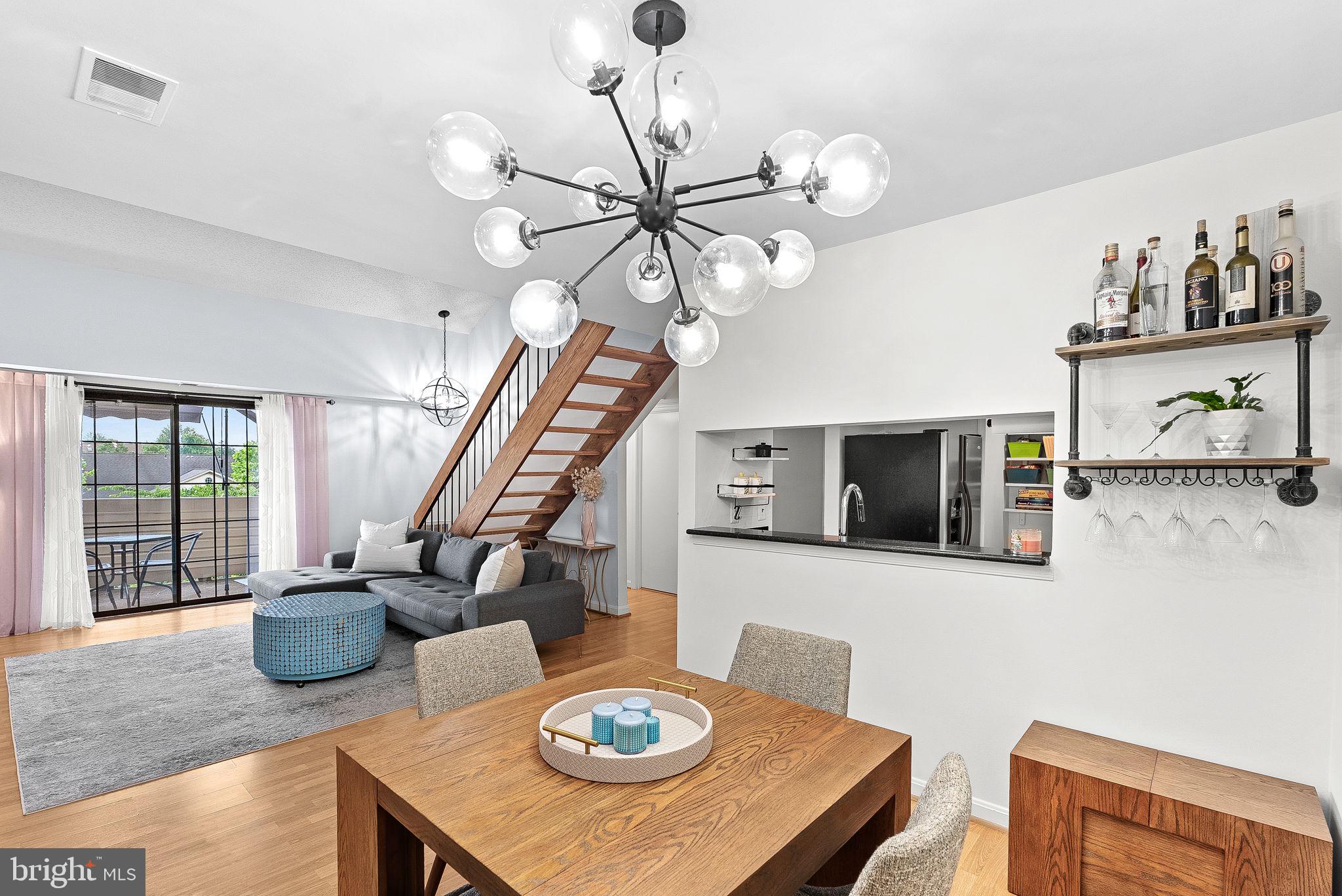 6900 Mary Caroline Cir #L