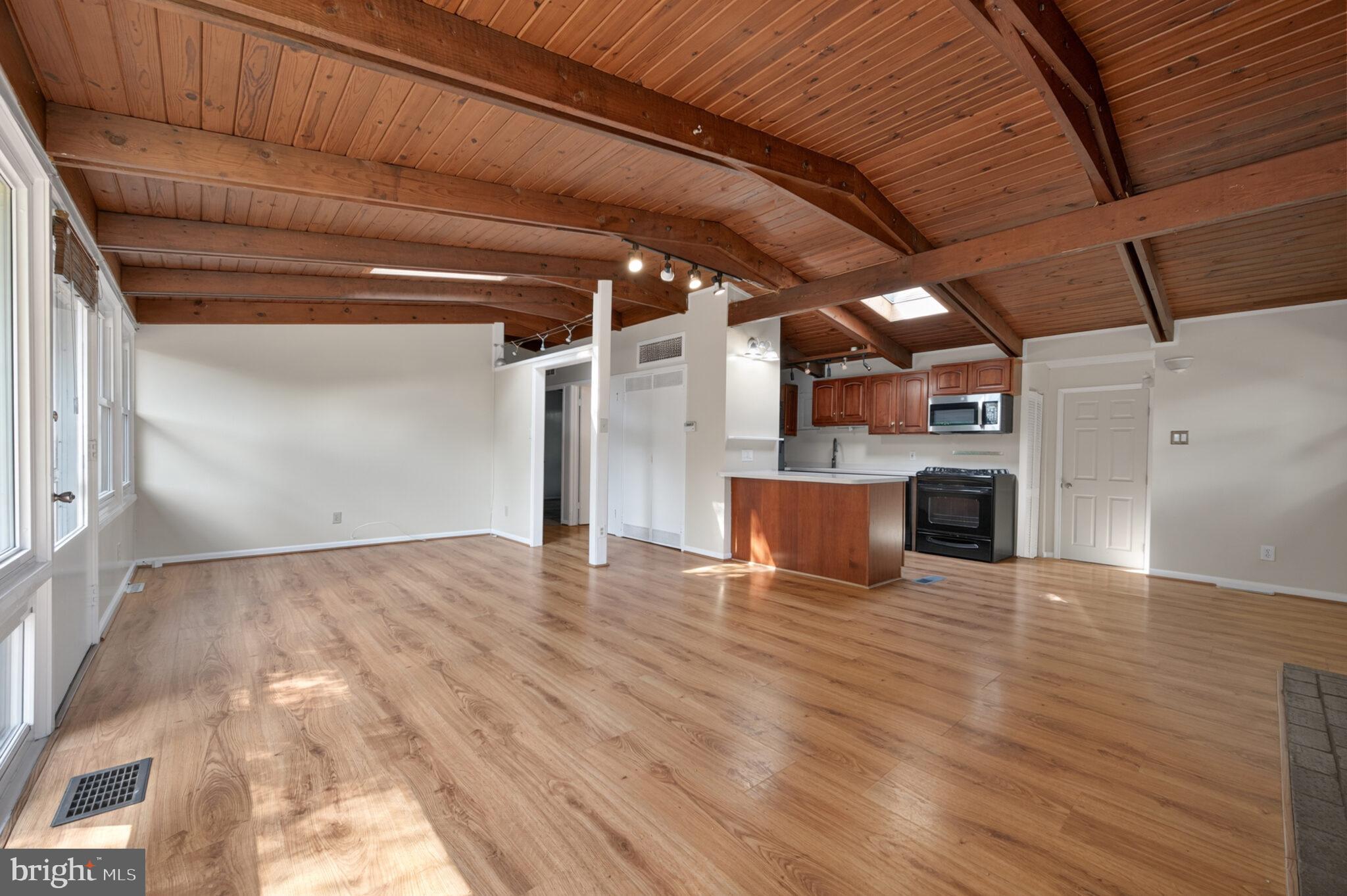 2910 PINE SPRING ROAD