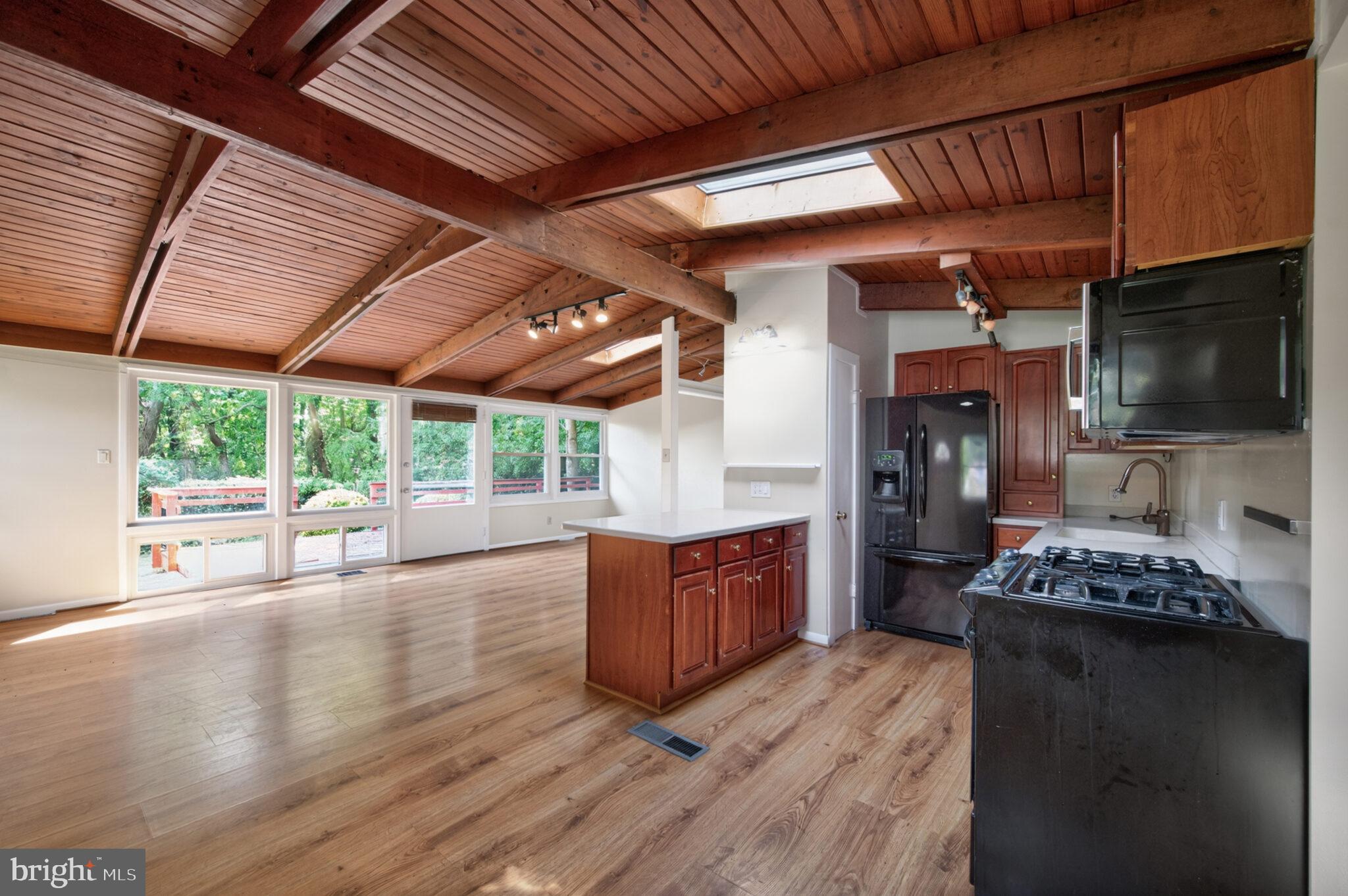 2910 PINE SPRING ROAD