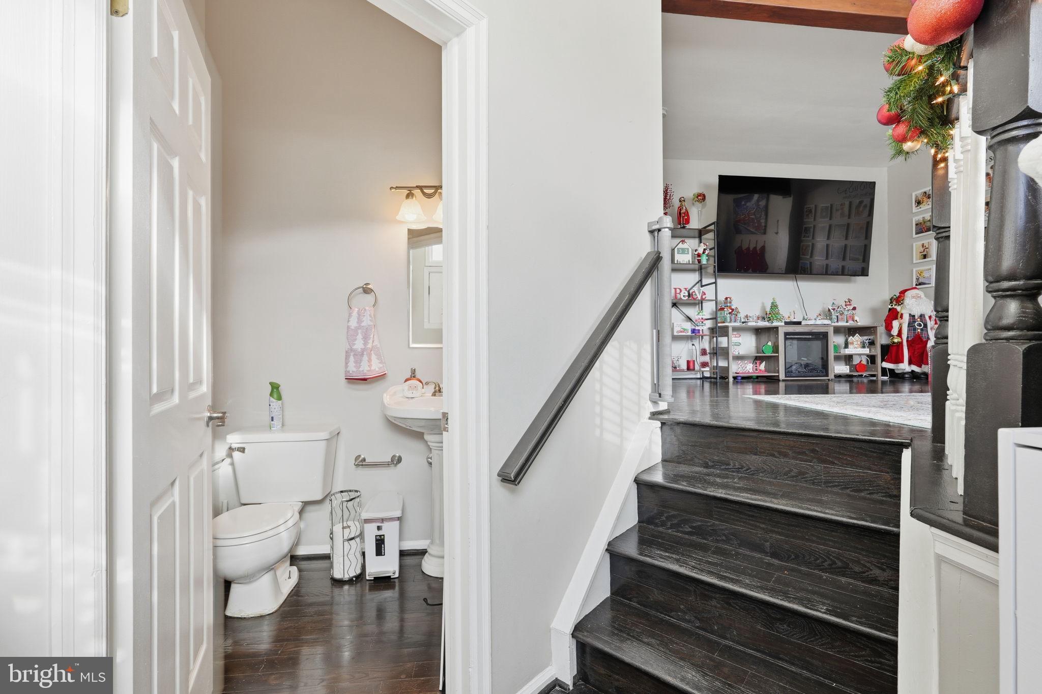 6311 BETSY ROSS COURT