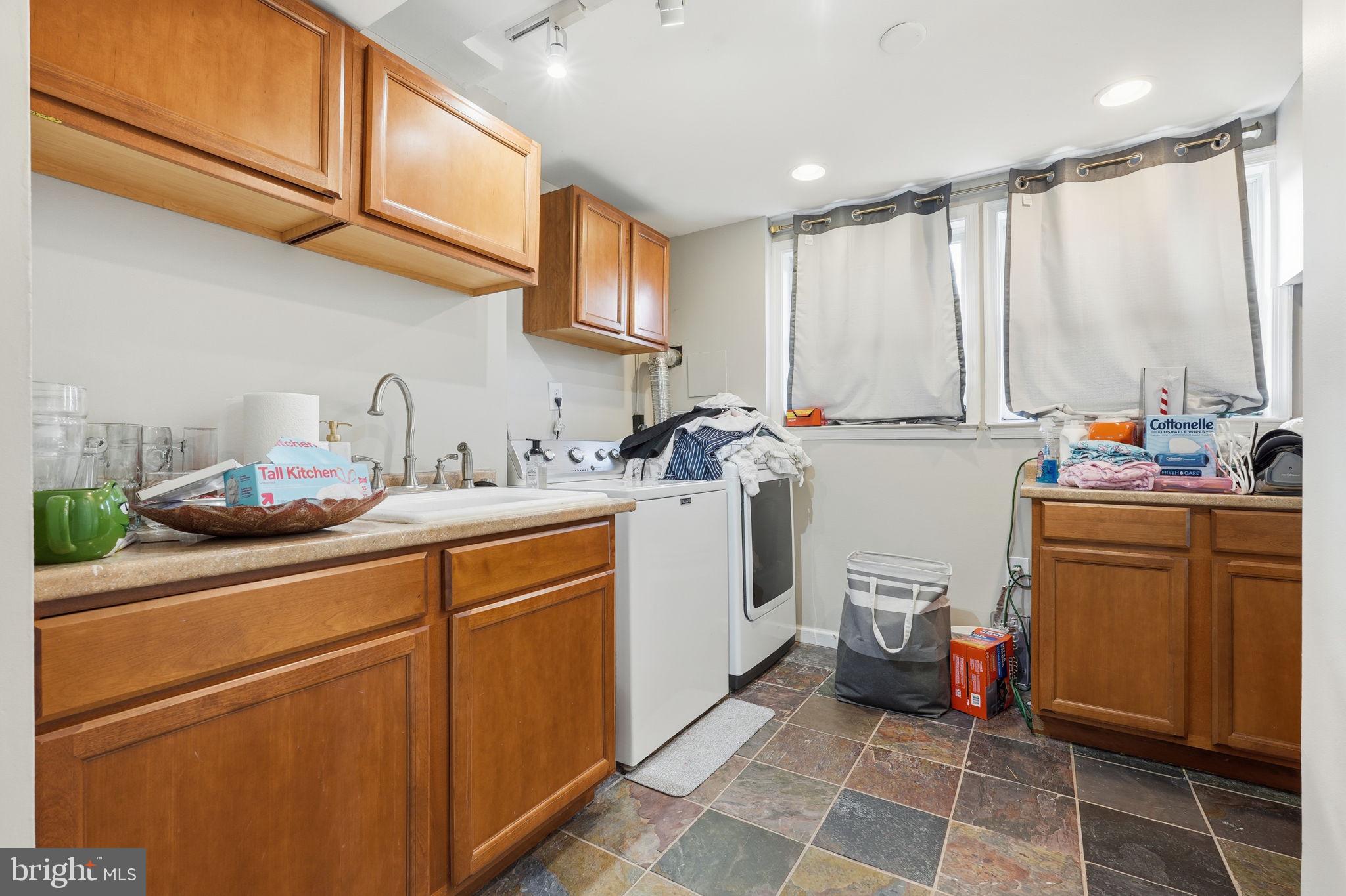 6311 BETSY ROSS COURT