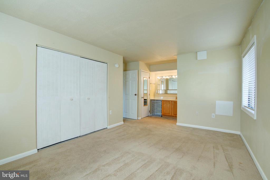 613 CENTER STREET T2