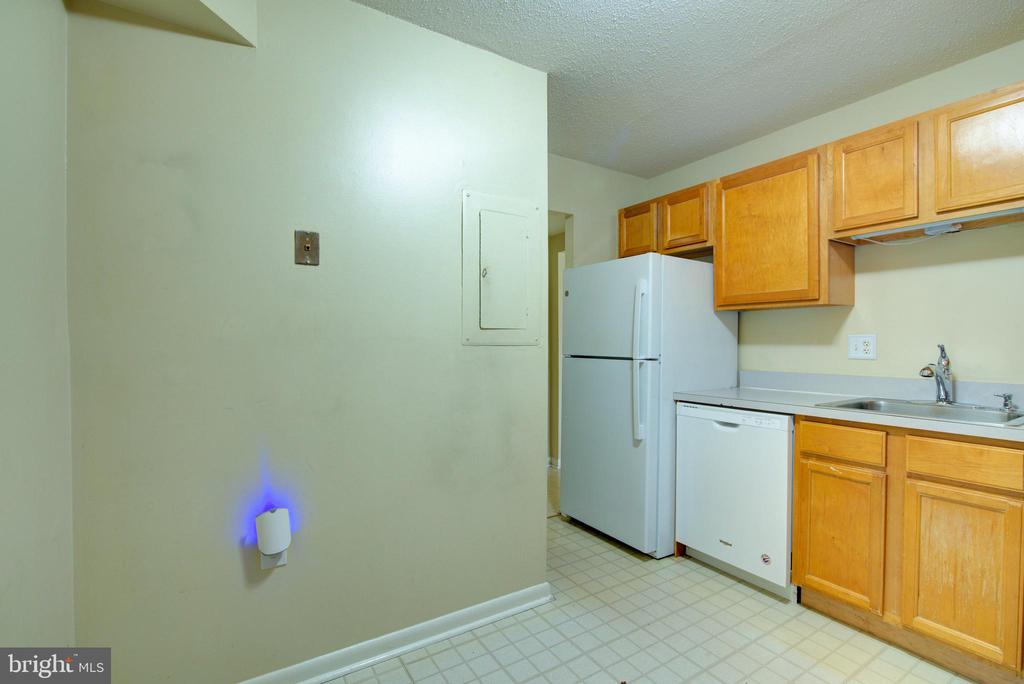 613 CENTER STREET T2
