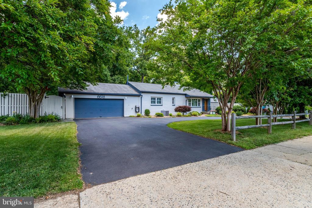 6616 BRADDOCK