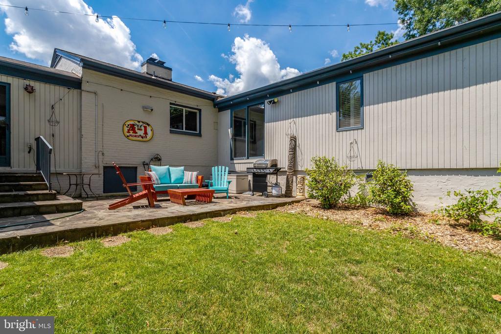 6616 BRADDOCK