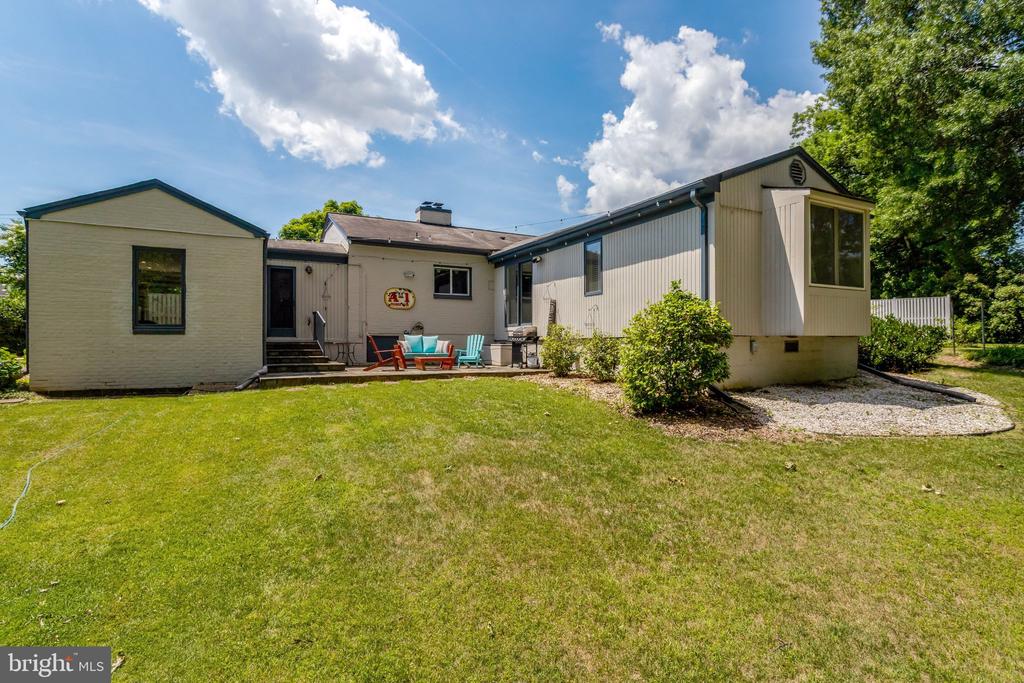 6616 BRADDOCK