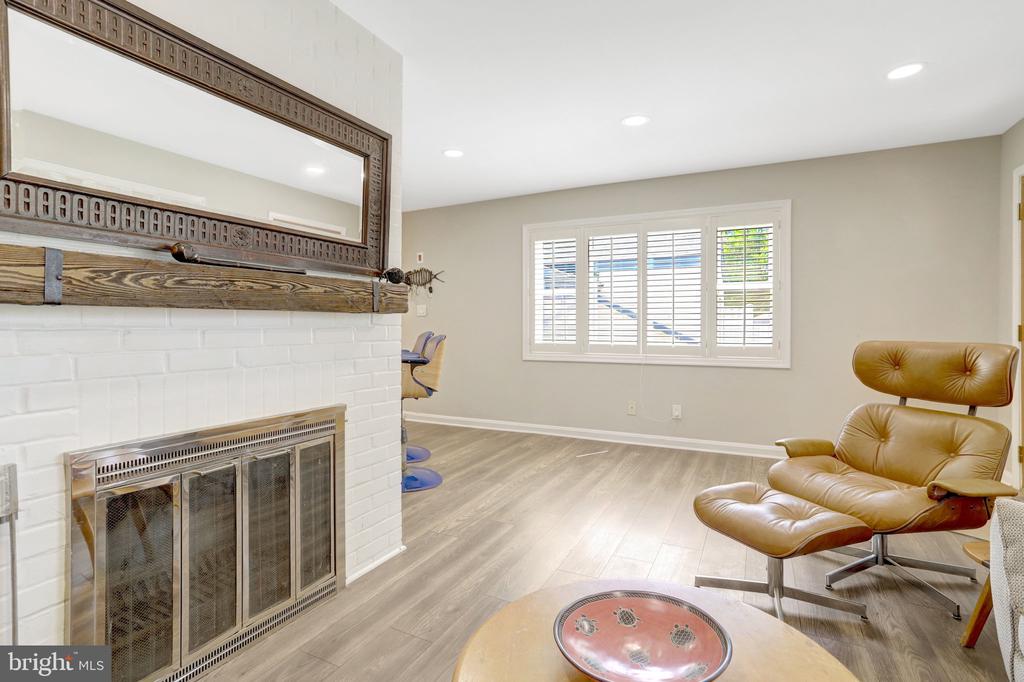 6616 BRADDOCK
