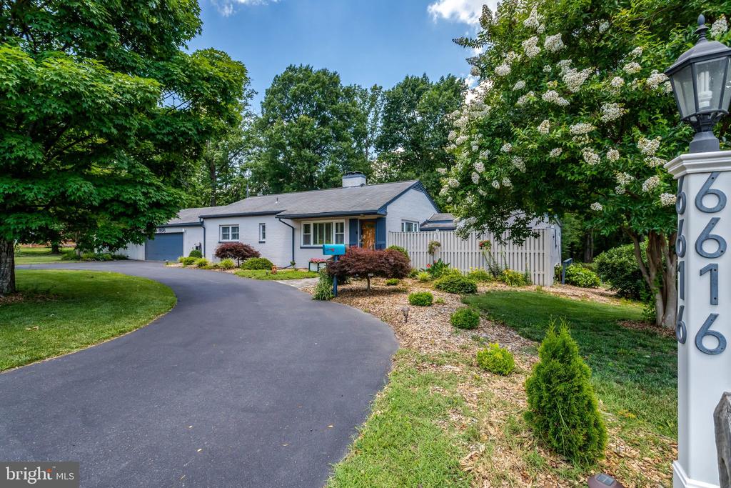 6616 BRADDOCK