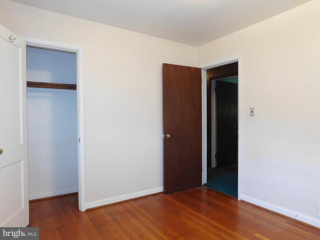 3338 SLADE COURT