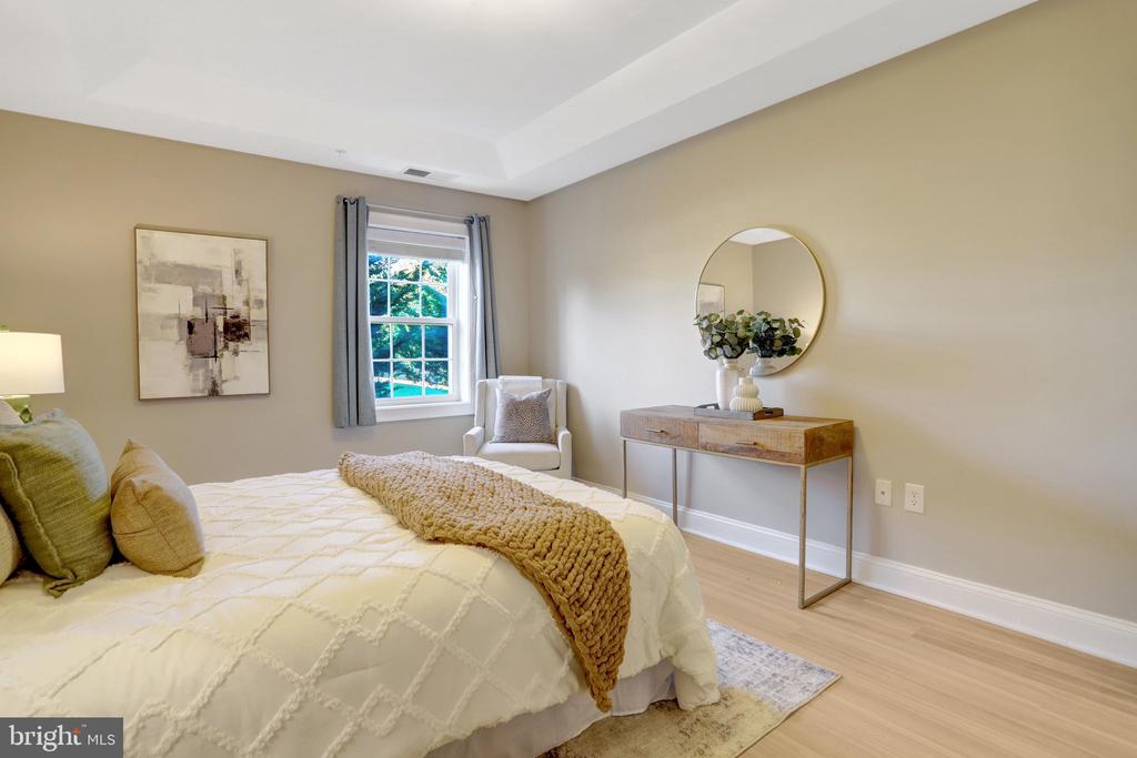 6301 EDSALL ROAD Unit: 122