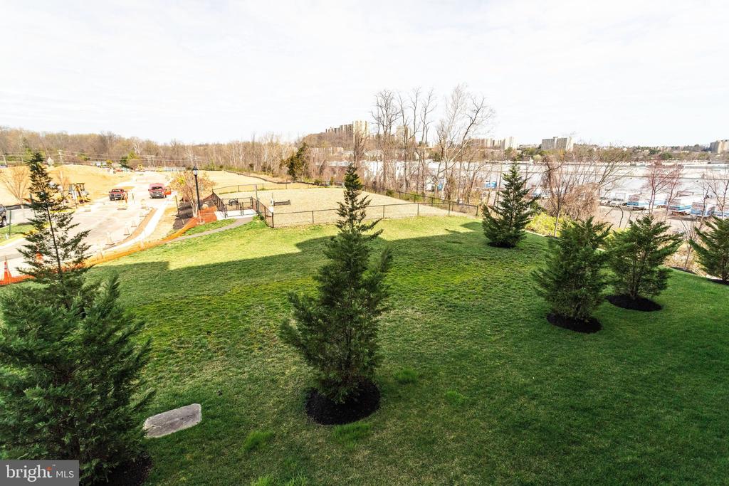 6301 EDSALL ROAD Unit: 122