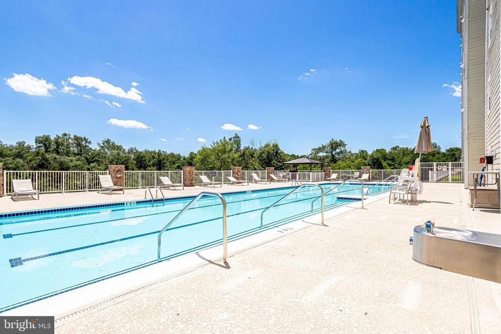 6301 EDSALL ROAD Unit: 122