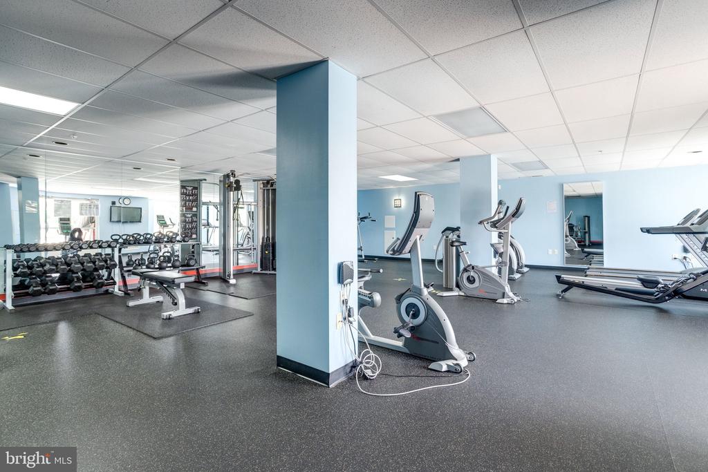6301 EDSALL ROAD Unit: 122