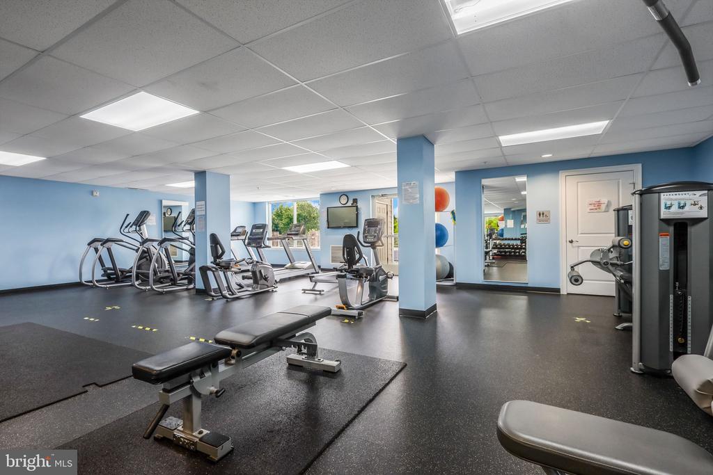 6301 EDSALL ROAD Unit: 122