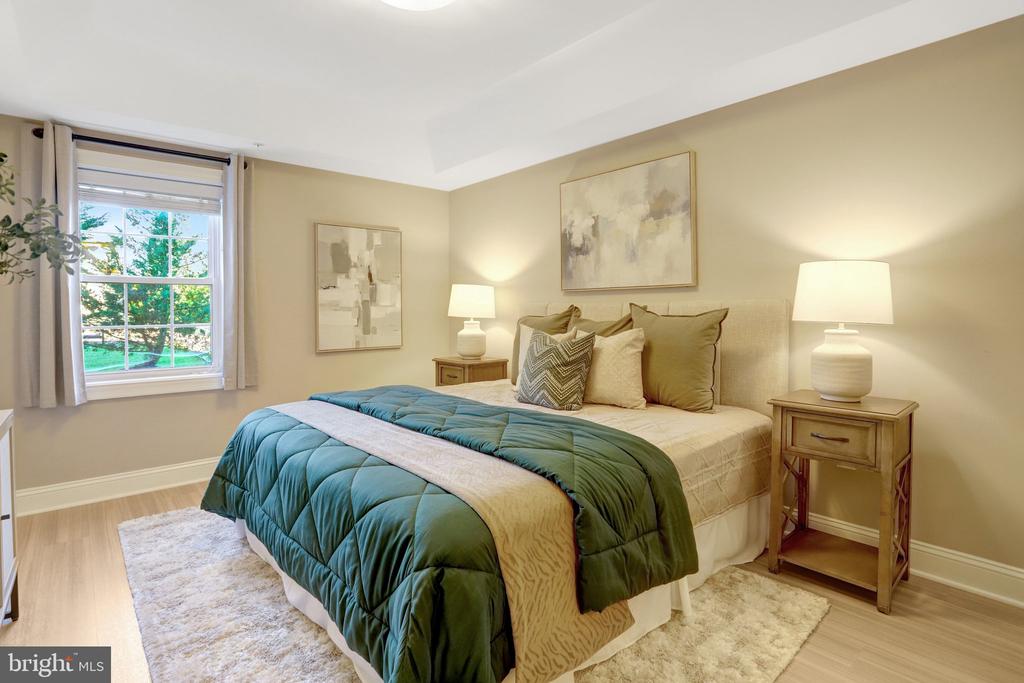 6301 EDSALL ROAD Unit: 122
