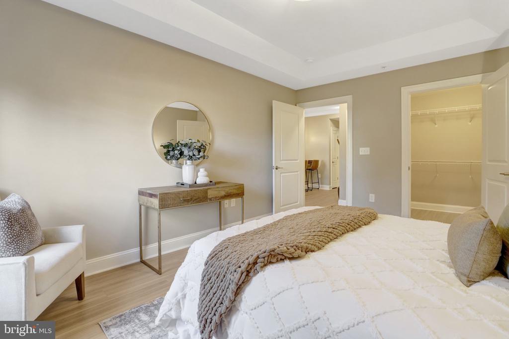 6301 EDSALL ROAD Unit: 122