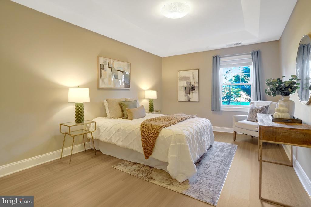 6301 EDSALL ROAD Unit: 122