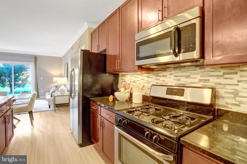 6301 EDSALL ROAD Unit: 122