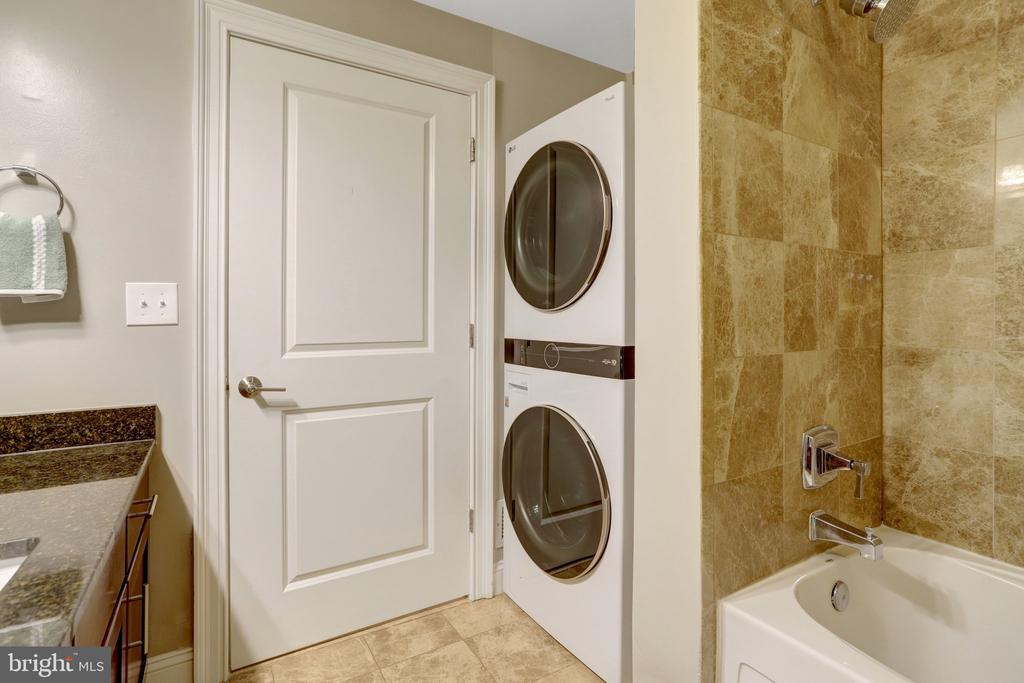 6301 EDSALL ROAD Unit: 122