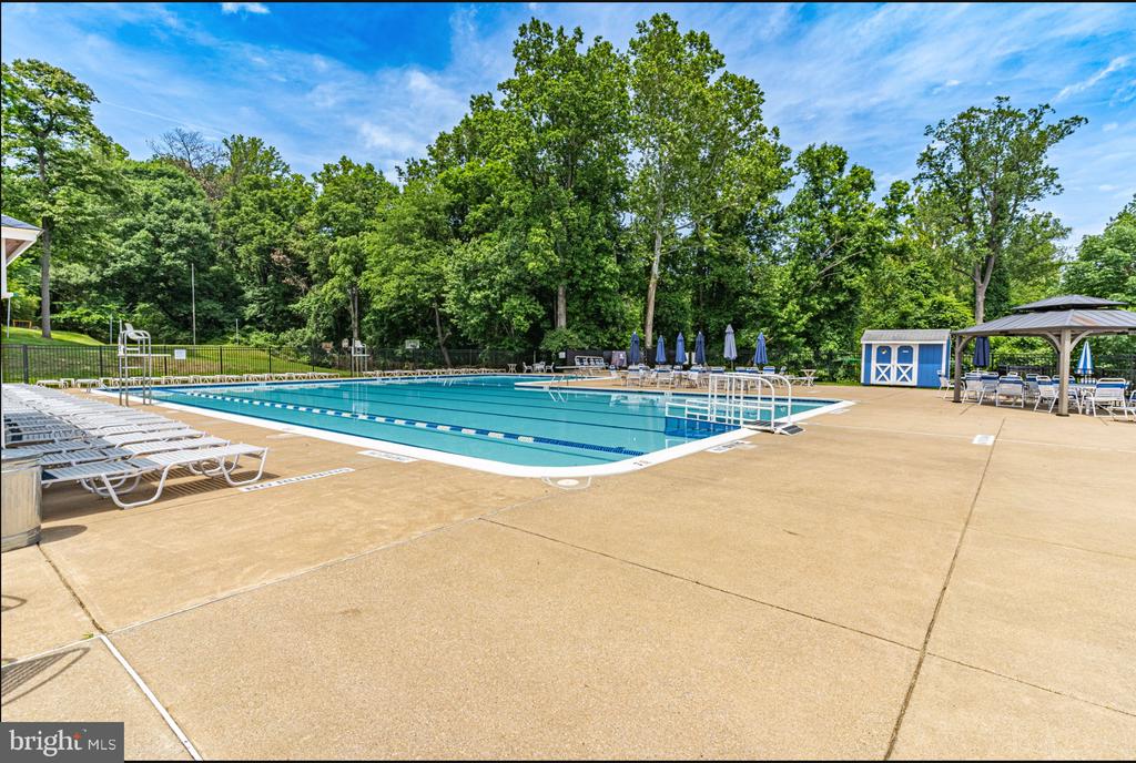 6301 EDSALL ROAD Unit: 122