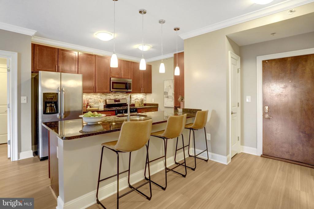 6301 EDSALL ROAD Unit: 122