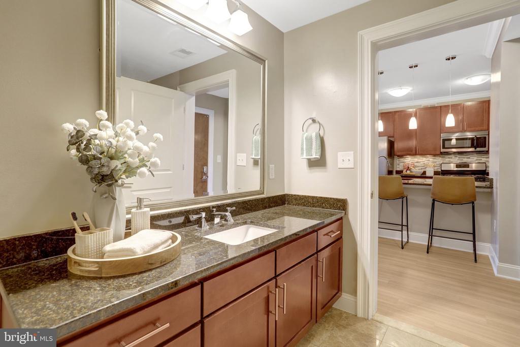 6301 EDSALL ROAD Unit: 122