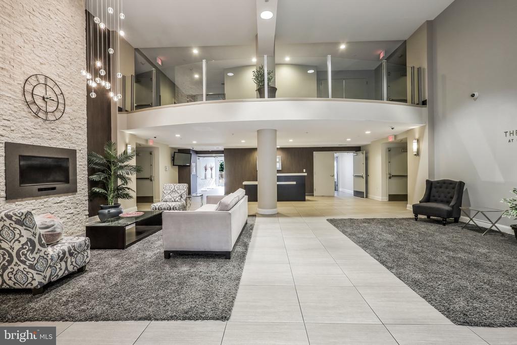 6301 EDSALL ROAD Unit: 122
