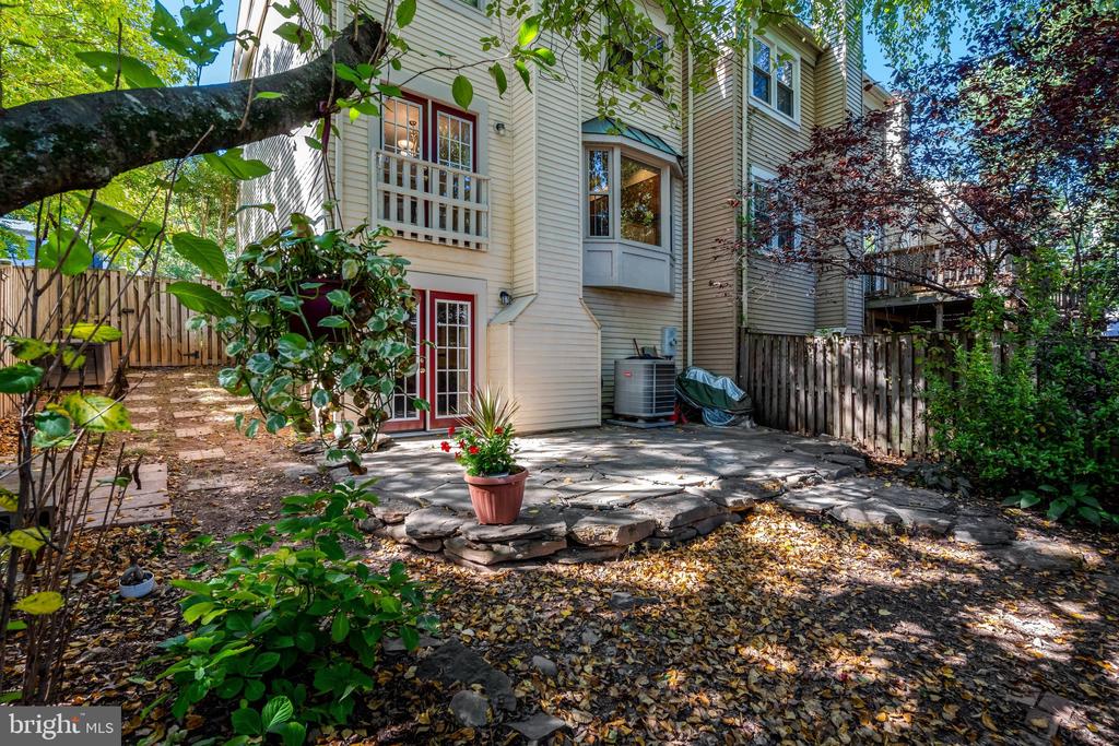 10347 POND SPICE TERRACE