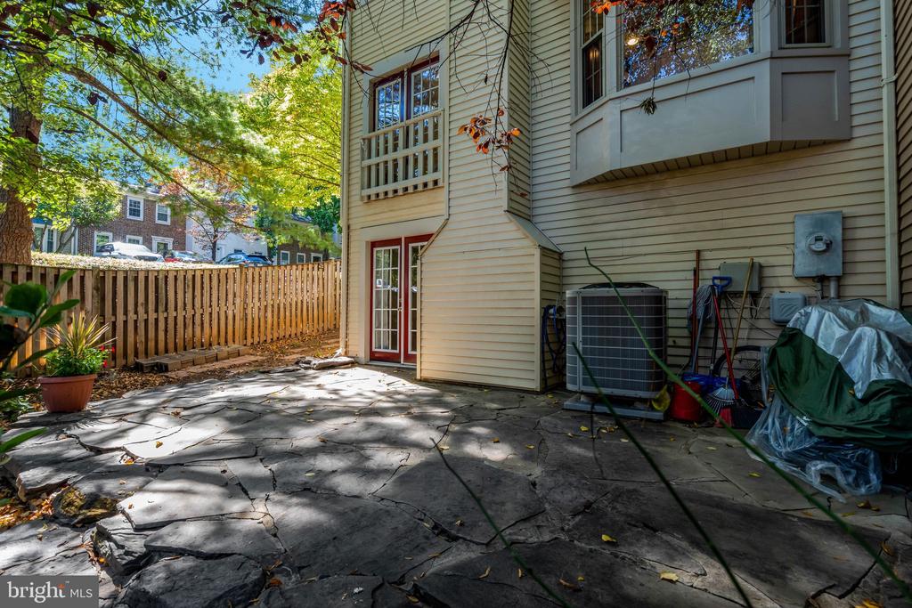 10347 POND SPICE TERRACE
