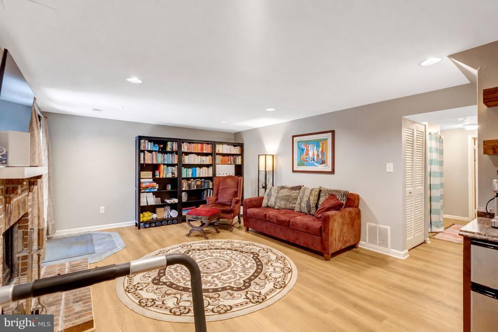 10347 POND SPICE TERRACE