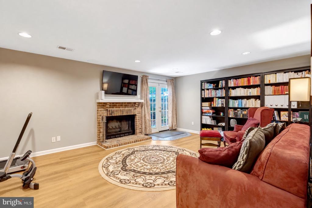 10347 POND SPICE TERRACE