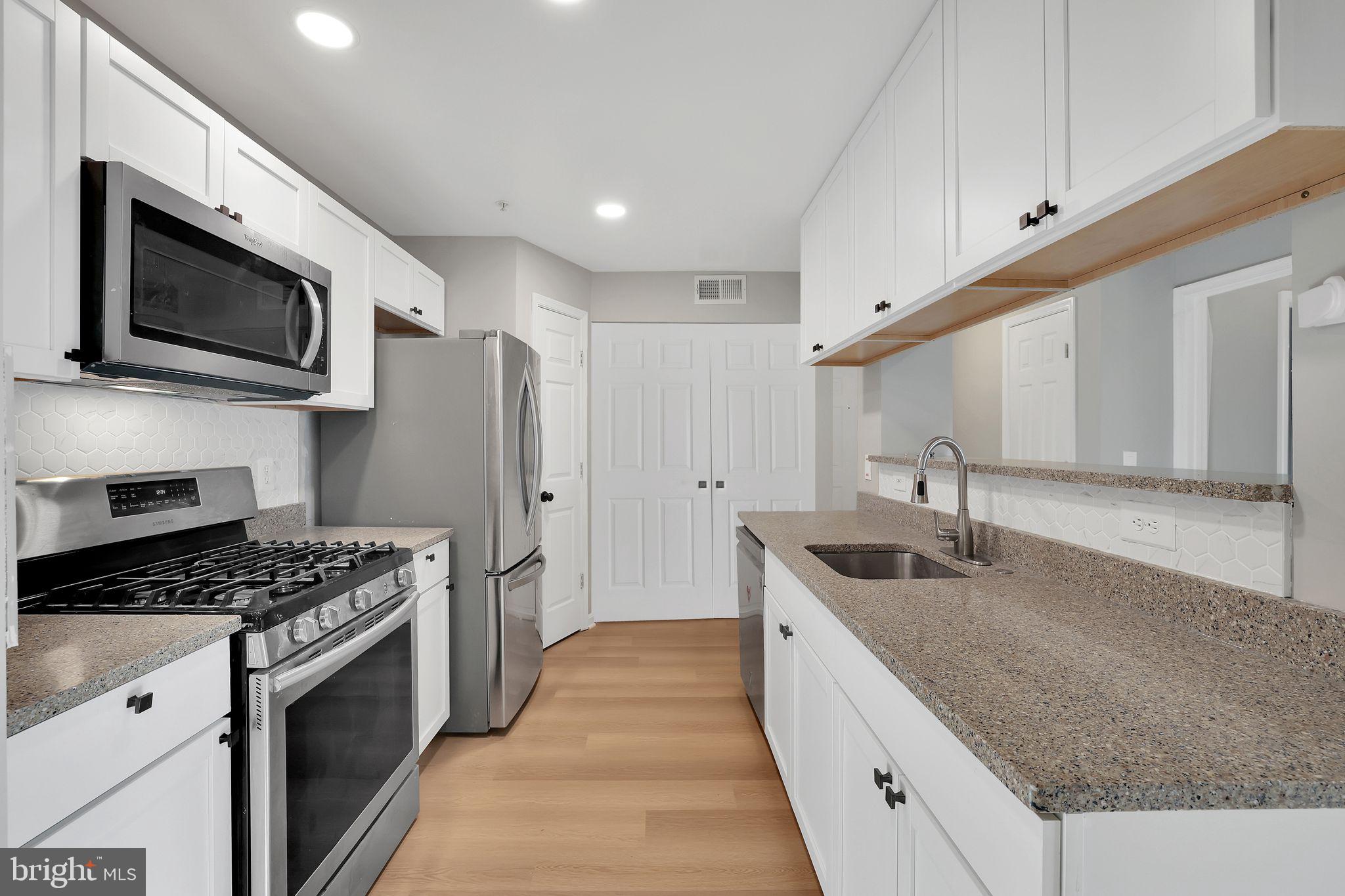 46608 Drysdale Ter #300