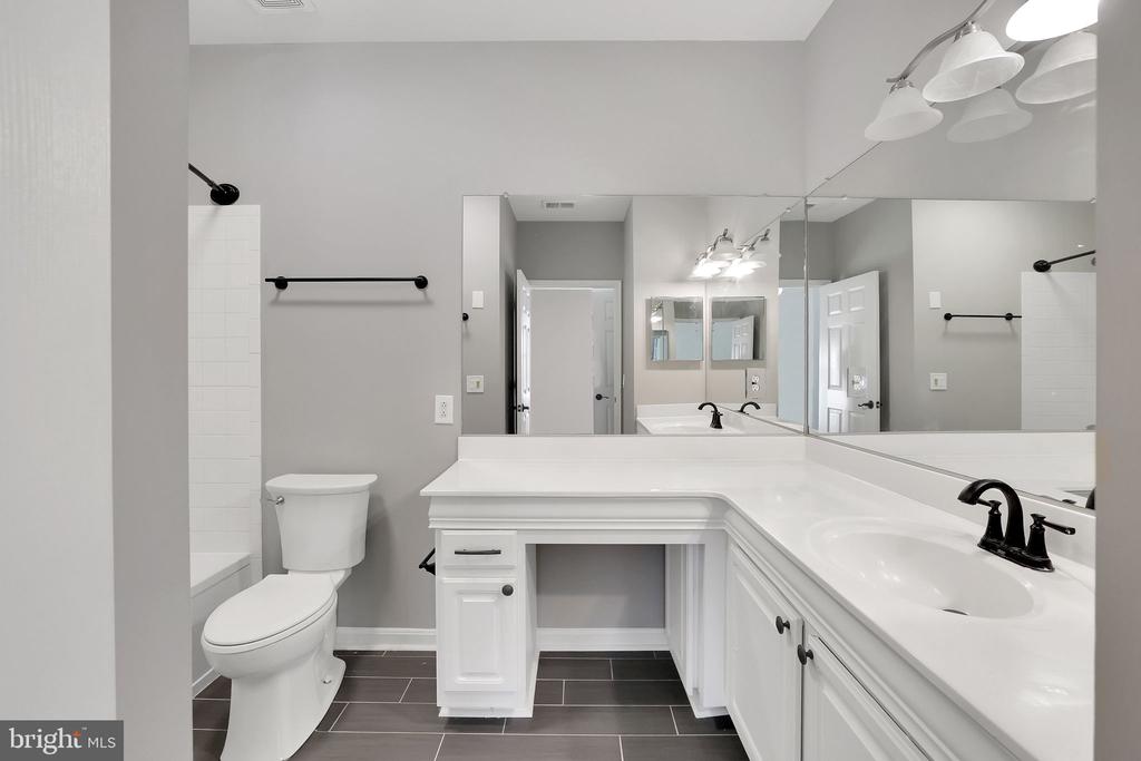 46608 Drysdale Ter #300